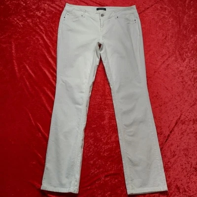 Calça White House Black Market feminina veludo perna reta fina tamanho 6R marfim - Imagem 1 de 4