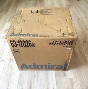 New Admiral 19" Color Television In Box With Manual And Control - Picture 1 of 10