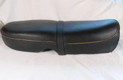 Honda, used, CL90, 1967, SEAT, # 77200-056-000.  (ATT) - Image 1 of 4