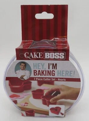 2013 Cake Boss Hey I'm Baking Here! HEARTS Cookie Cutter set of 7 - Image 1 of 4