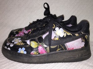 nike air force 1 floral black
