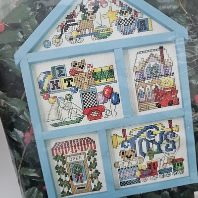 Bucilla Galería De Puntadas Juguete Tienda Ventana Navidad Punto de Cruz Kit 33382 Foto 1 de 4