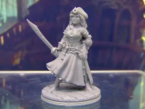 Mini Modellino Pirata Uomo Pirata Donna Capitano Miniatura Stampata in 3D Modello Scala 28/32mm - Foto 1 di 6