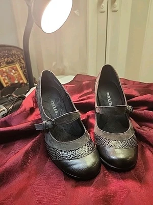 Aerossóis tamanho 7 camurça cinza com lágrima preta decorativa gota alguns. - Imagem 1 de 4