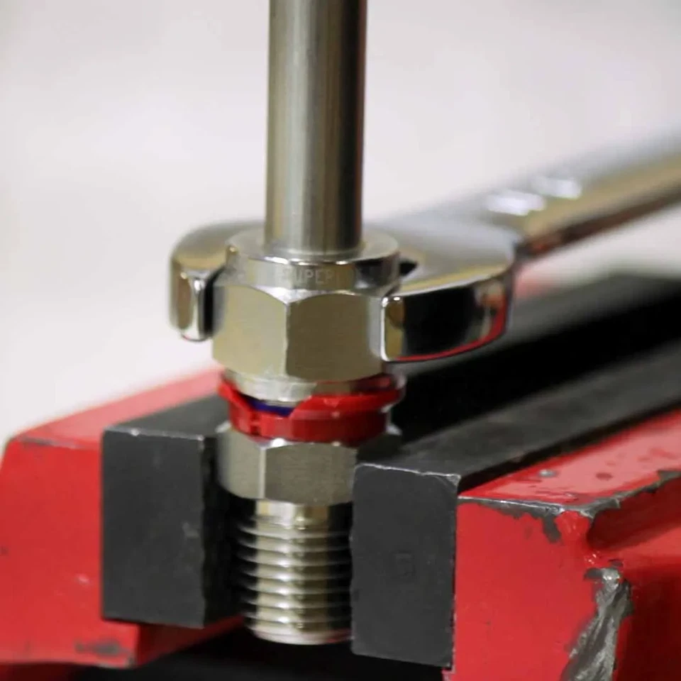 SMCI-6-4N - SUPERLOK COMPRESSION FITTING - Image 1 of 1