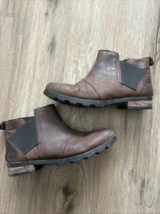 Botas impermeables Sorel Emelie Chelsea suela de cuero marrón talla 9 precio de venta sugerido por el fabricante $150 - Imagen 1 de 9
