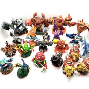 Skylanders Figuren 20 Stück plus funktionierende Basis - Bild 1 von 20