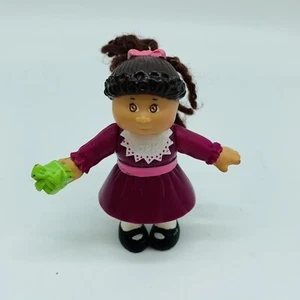 Cabbage Patch Kid Girl In a Purple Dress w/green Present 1992 Yard Hair - Picture 1 of 3