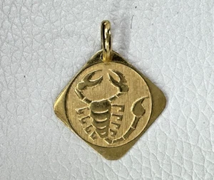 Vintage Estate Find 18k Gold Scorpio Scorpion Zodiac Sign Pendant Italy .75" - Picture 1 of 11