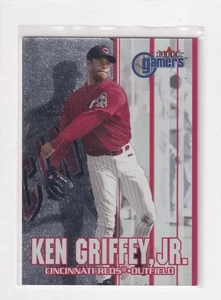 2000 Fleer Gamers # 24 Ken Griffey Jr. Nice Card - Picture 1 of 2