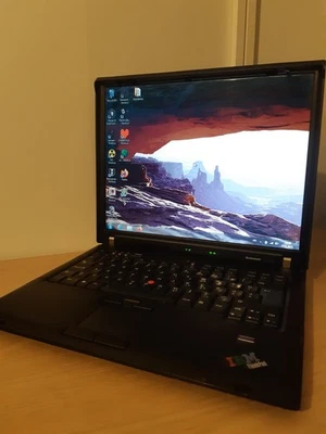 IBM ThinkPad R60 Core 2 Duo 15" Windows 7 Ultimate - Image 1 of 4