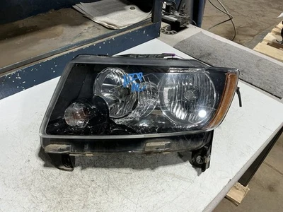 Driver Headlight Classic Style Halogen Black Bezel Fits 12-17 COMPASS 844881 Foto 1 de 4