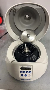 Eppendorf 5453 MiniSpin Plus Micro Centrifuge w/ F45-12-11 Rotor & Lid - Picture 1 of 3