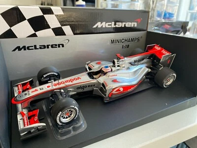 Minichamps 1/18 McLaren MP 4-25 Jenson Button 2010 - Image 1 of 4