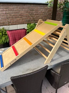 Kinder-Rutsche aus Holz - Bild 1 von 3