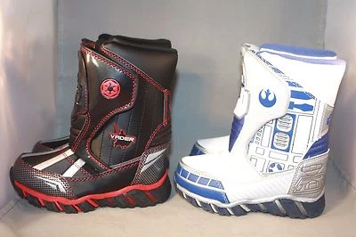 New Toddler boys Star Wars R2D2 white or Darth Vader black winter snow boots - Image 1 of 4