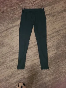 Neu ohne Etikett! Damen Jegging/Leggings Waldgrün - Taschen - Größe S - Reißverschluss Leggings - Bild 1 von 11