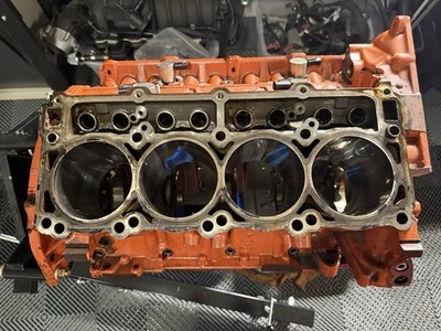 6.4L HEMI CHRYSLER DODGE JEEP BARE ENGINE BLOCK # 68249194AA - Image 1 of 4