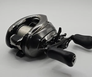 Shimano 16 Antares DC HG Baitcast Reel Right Hand from Japan - Picture 1 of 13