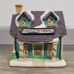 Estatuilla de cerámica iluminada para casa de pueblo de Navidad Kensington Kennels - Imagen 1 de 11