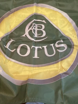 BANDERA POLIETILENO LOTUS AUTOMOTIVE 3X5 Foto 1 de 3