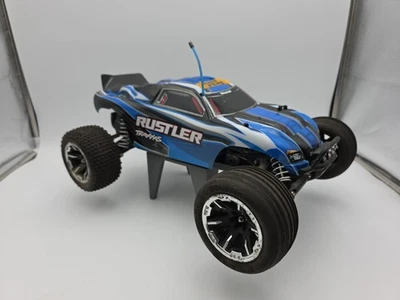 Traxxas Rustler 2x2 ¡Funciona! Foto 1 de 4