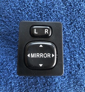 07-21 Toyota Tundra Side Door Power Mirror Control Switch - Picture 1 of 2