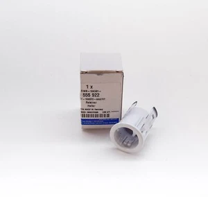 FORD FOCUS MK2 Rear Parking Distance Control Retainer 1555922 NEW - Picture 1 of 7