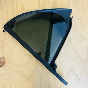 Genuine Mercedes OEM GLA45 X156 LEFT rear quarter 1/4 door glass A1567300118 - Picture 1 of 4