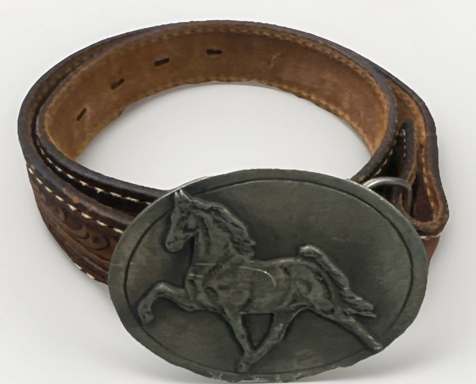 复古 Tony Lama 镶嵌皮革腰带旧锻金属锡马扣 26 英寸 — 第 1/4 张图片