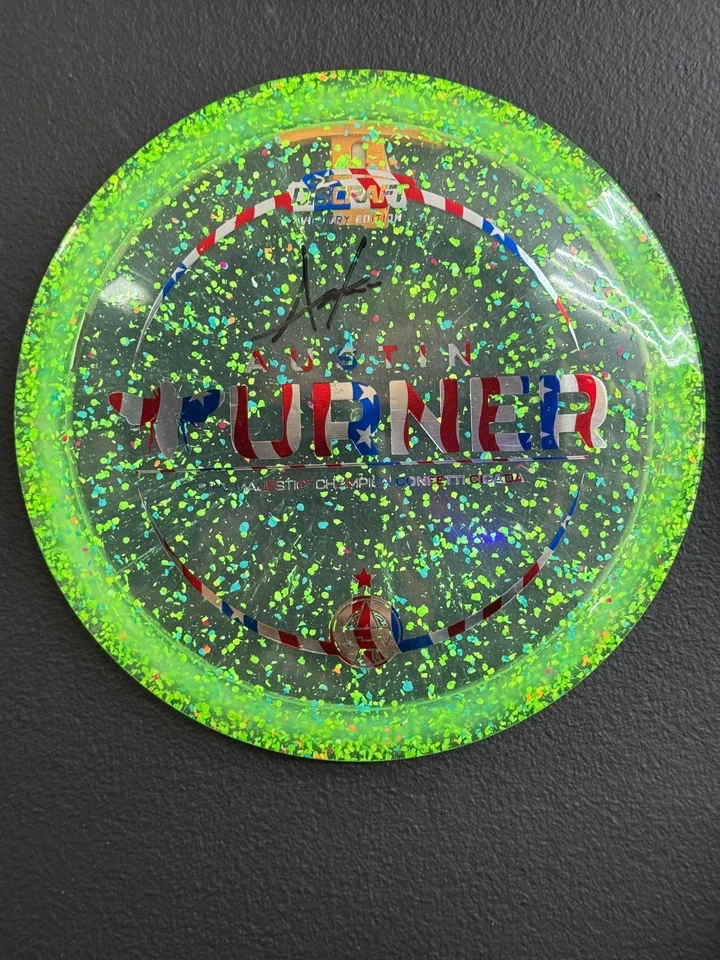 Discraft Austin Turner Z Confetti Cicada 175-176g flag stamp *Signed* - Image 1 of 1