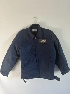 Chaqueta Aramark Netflix Stranger Things Design Systems Hawkins Team Crew Talla M - Imagen 1 de 13