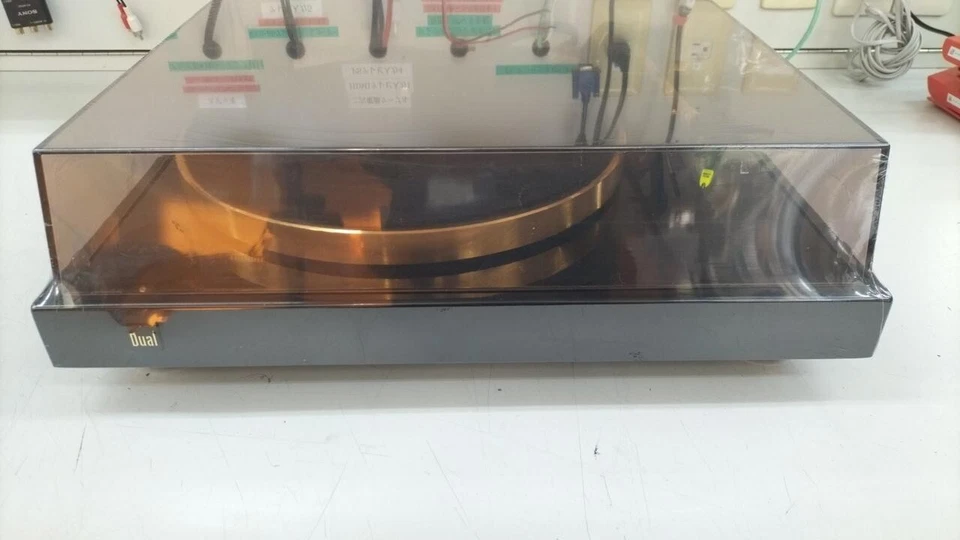 DUAL GOLDEN11 Record Player - Image 1 of 4