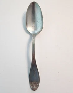 Rogers & Bro XII SERVING SPOON Pattern: IVY aka GRAPE 1867 Silverplate Flatware - Picture 1 of 4