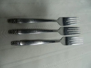 Rogers Co Stainless Salad Forks Set of 3 Made in Taiwan - Picture 1 of 5