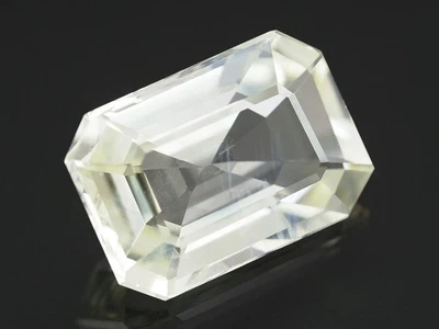 MINA NATURAL - ZAFIRO JAZMÍN ESMERALDA SIN CALENTAR 1,44 CTS. Foto 1 de 3