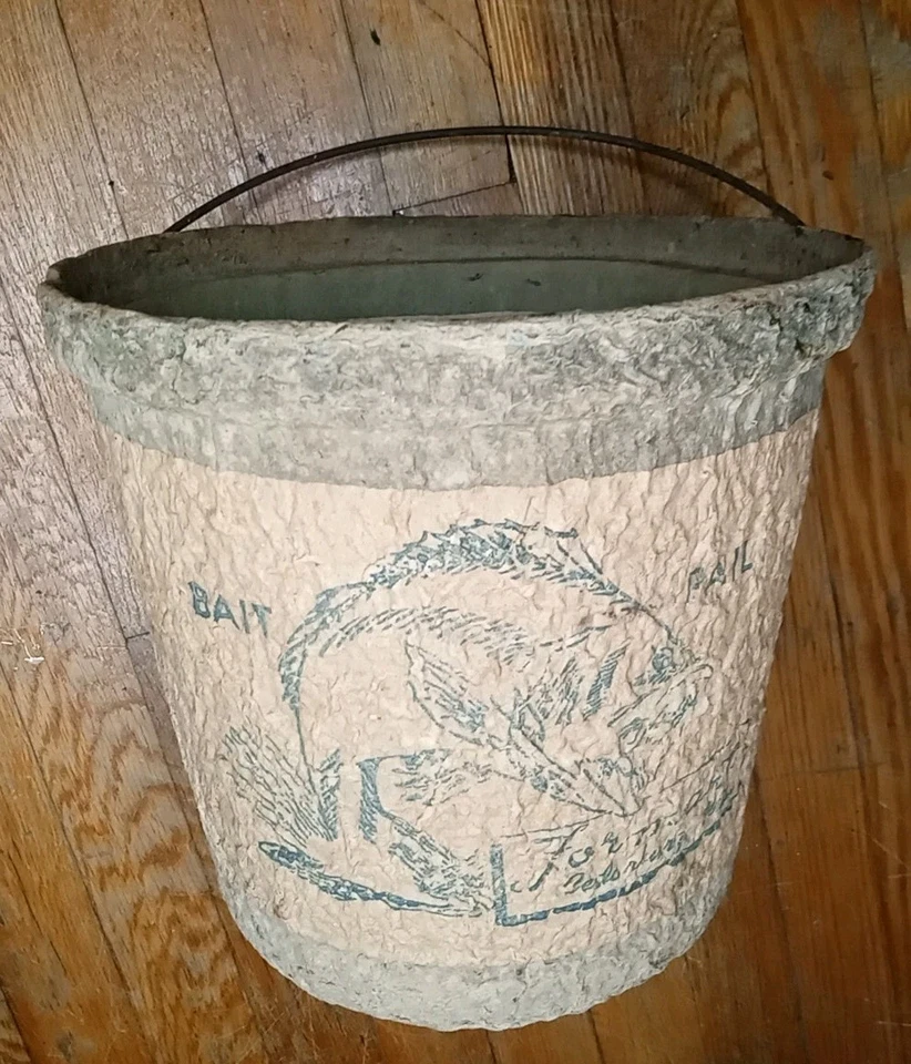 HIGHLY RARE Vintage FARMART Paper Mache Bait Pail w/ Handle MID- CENTURY. db - Image 1 of 4