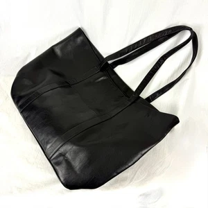 Latico Black Leather Suburban Tote Weekender XL Pockets 22X6.5X 15in Excellent - Picture 1 of 16