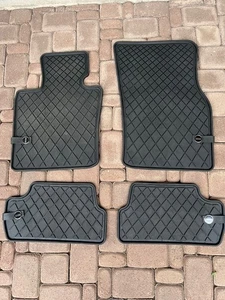 ORIG. MINI FUSSMATTEN GUMMI 3/5-TÜRER u. CABRIO vorne/hinten F55/56/57/65/66/67 - Bild 1 von 4