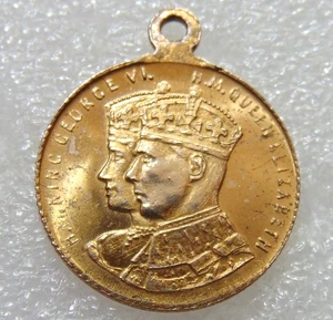 King George VI & Queen Elizabeth Medallion 1937 Coronation / Pendant - Picture 1 of 2