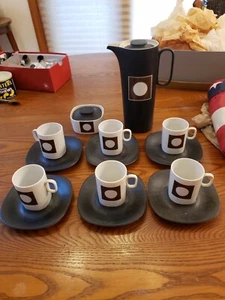 Set of Block Transitions CIRCLE IN THE SQUARE Cups Coffee pot Langenthal - Picture 1 of 11