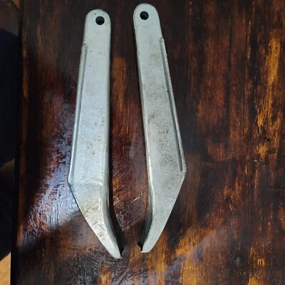 Posi Lock 11054T Puller Jaw, For Use With 208 and 210, To Convert To A PTTJ-1  - Image 1 of 4