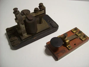 J.H. Bunnell & Co NY Railroad 4-OHM ECOSCANDAGLIO con J.H. CHIAVE TELEGRAFICA Bunnell - Foto 1 di 13