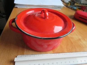 Kleiner roter Kochtopf mit Deckel Øinnen 12cm Höhe 6,2cm ohne Deckel Emailietopf - Bild 1 von 19