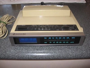 Vintage 1980's American Bell Touch-A-Matic 315 Phone-Alarm Clock-AM/FM Radio - Picture 1 of 4