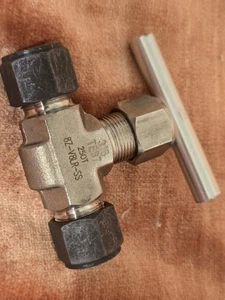 ation Valves  8Z-V8LR-SS Parker V-Series General Purpose Needle Valve8Z-V8LR-SS - Picture 1 of 6