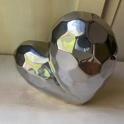 Estatua Corazón Modernista Texturizada Cerámica Cromo Plateado Decorativa 8" Mod Hinchado Foto 1 de 4