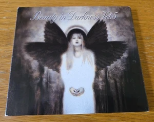 Beauty in Darkness, Vol. 5 von verschiedenen Künstlern (CD, Jul-2001, Nuclear Blast) - Bild 1 von 3