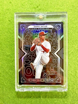 Shohei Ohtani PLATA PRIZM OBSIDIANA REFRACTOR TARJETA 2022 SHOHEI OHTANI Angels Foto 1 de 4