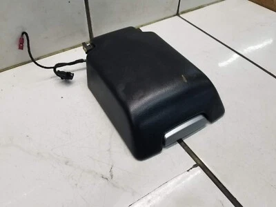 Land Rover Range Rover Sport 2006 *pequeño desgarro* consola central reposabrazos Foto 1 de 4